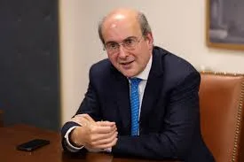 Κ. Χατζηδάκης για Συνταγματική αναθεώρηση:Παρεμβάσεις για ελλείμματα, μονιμότητα, Δικαιοσύνη